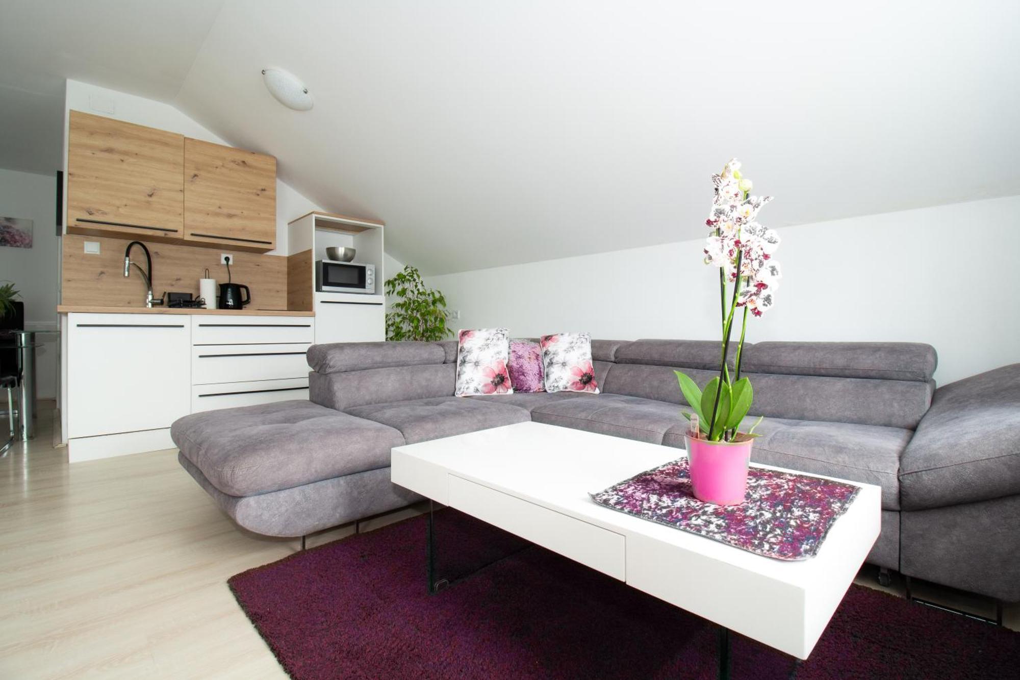 Apartman Keti Donja Lomnica Dış mekan fotoğraf